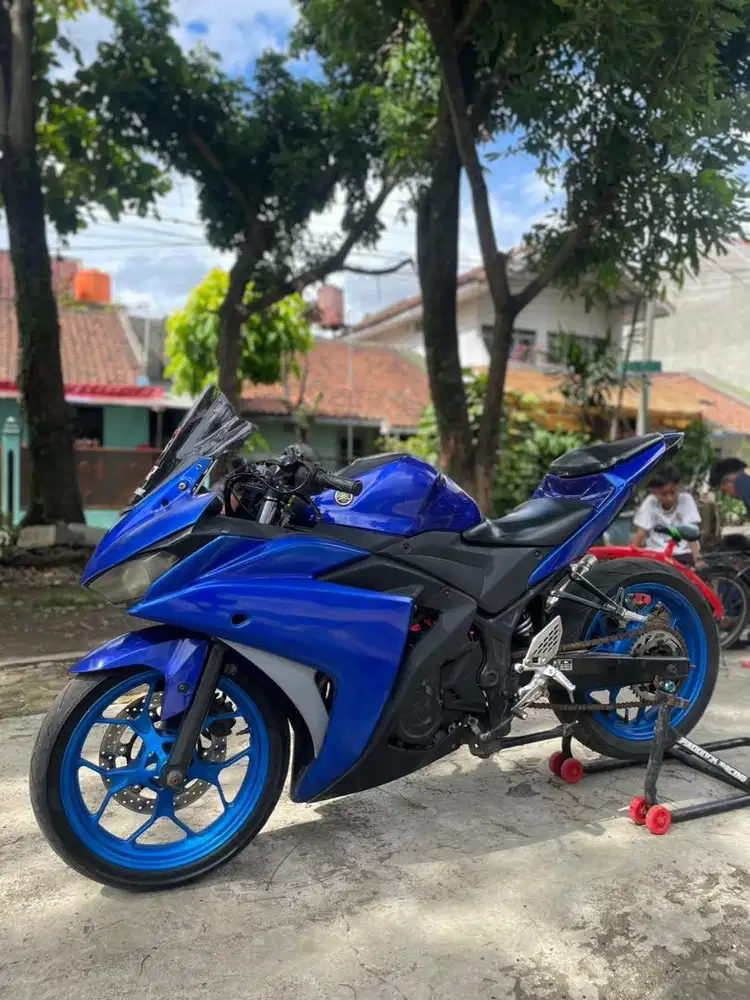 YAMAHA R25 2014