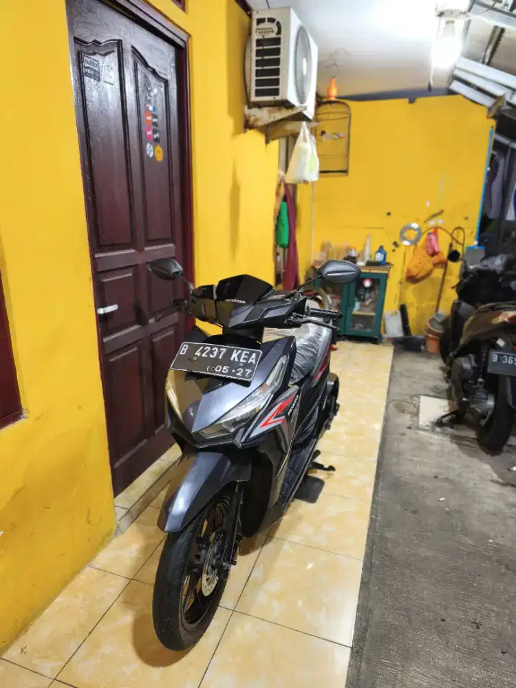 Bissmillah dijual motor Honda Vario LED old 125cc 2017