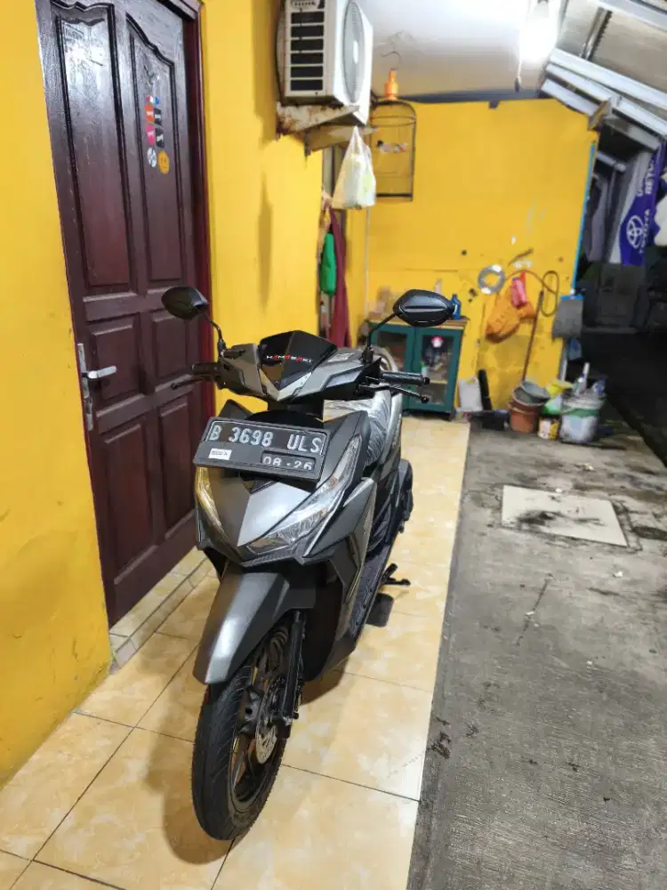 Bissmillah dijual motor Honda Vario LED old 150cc 2016 istimewa