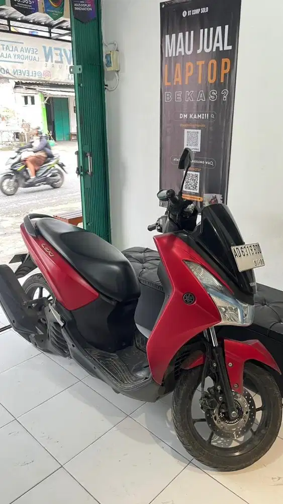 Jual motor Lexi 2019 pemakaian 2020 tinggal pakai aja surat komplit
