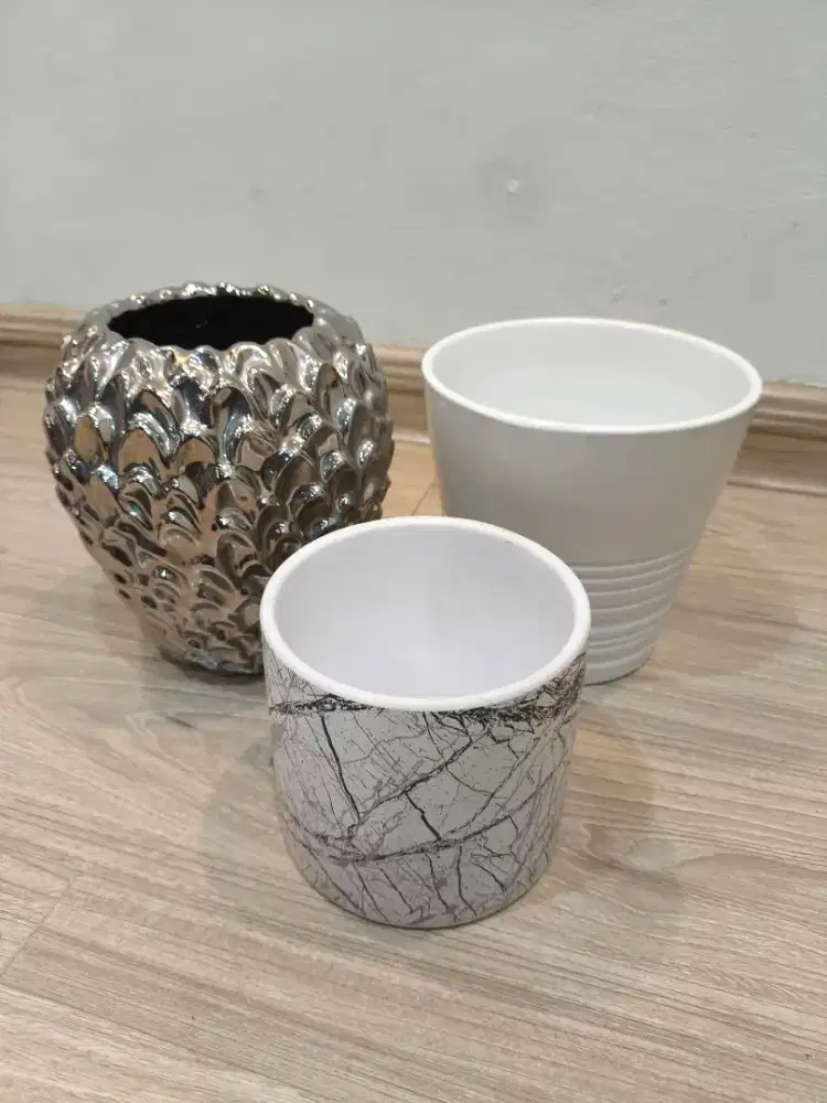 VASE BUNGA BRANDED IKEA DAN INFORMA PRELOVED