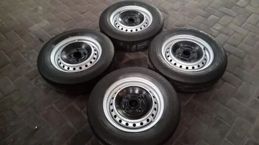 Velg Ban OEM LOOK Avanza Xenia R14 Kijang Panther Carry Futura Colt SS