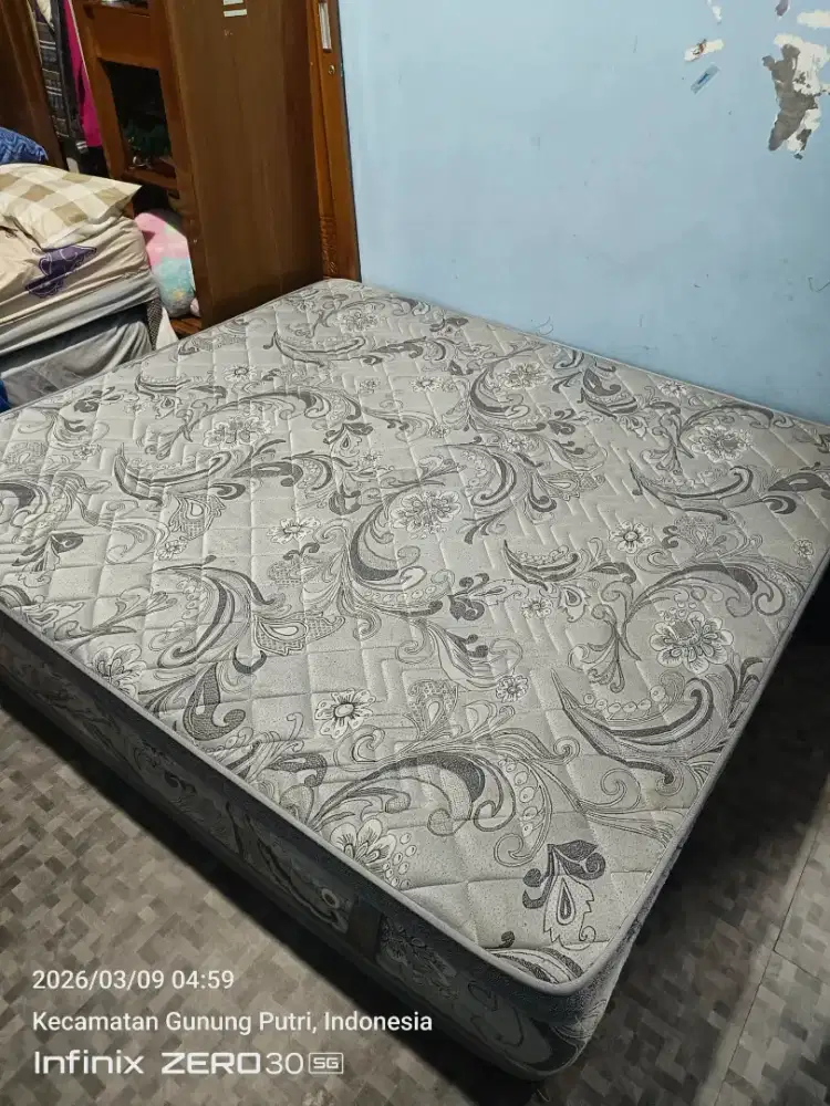 Kasur Uniland 200x200 bekas