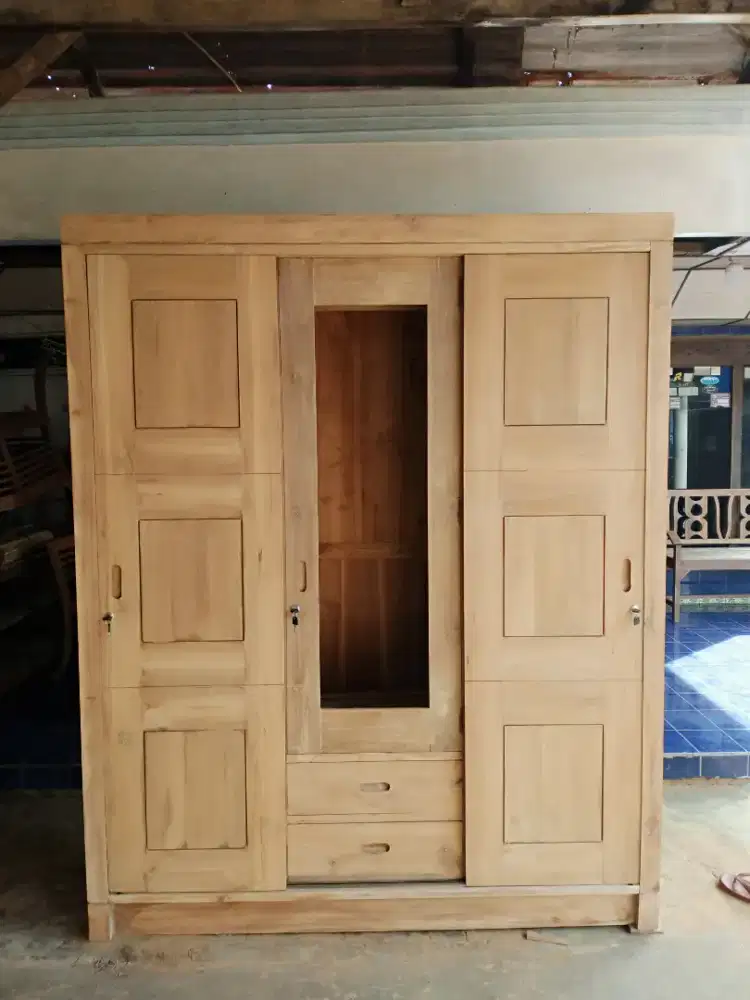 Lemari sliding minimalis