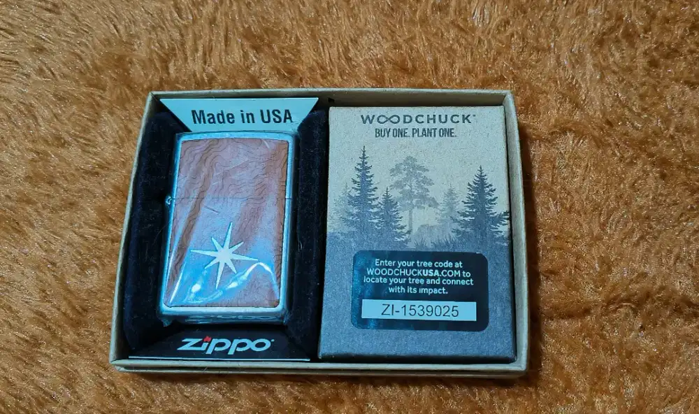 Zippo edisi spesial kolaborasi dengan Woodchuck USA