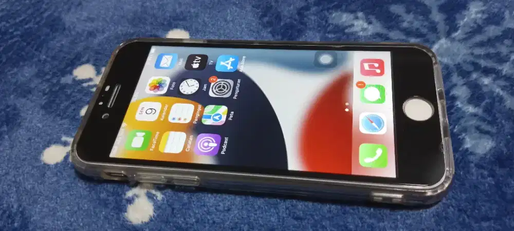 Iphone 7 32 gb baterai baru ganti. Siap pakai