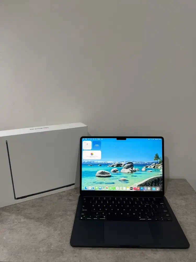 Macbook Air M2 256gb Fullset Original MULUS Like New