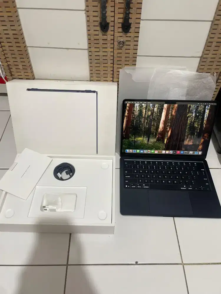 MacBook M4 Air 13 inch 16/256GB Second Like New