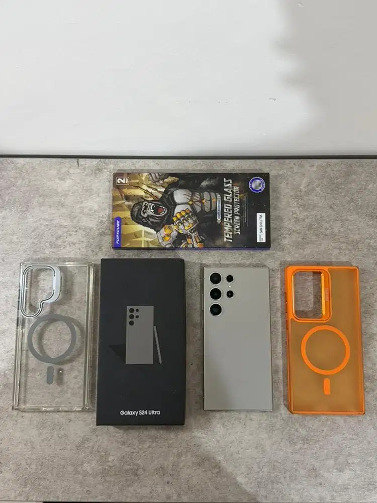 Samsung S24 ULTRA 12/256gb Resmi SEIN Fullset MULUS LIKE NEW