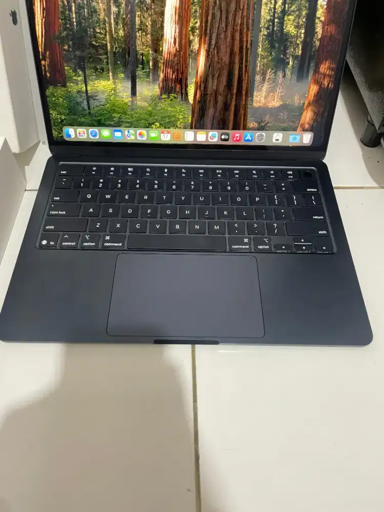 MacBook M4 Air 13 inch 16/512GB Like New