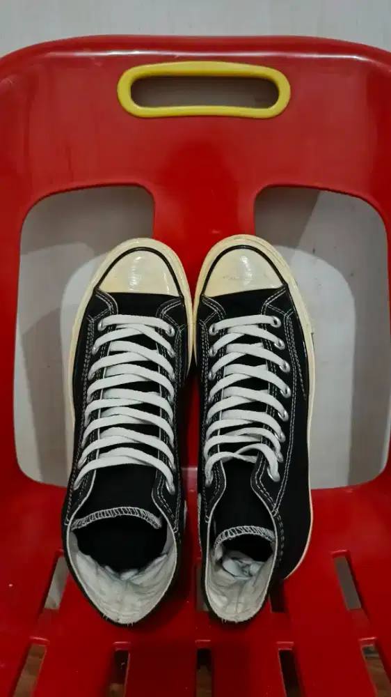 Sepatu converse
