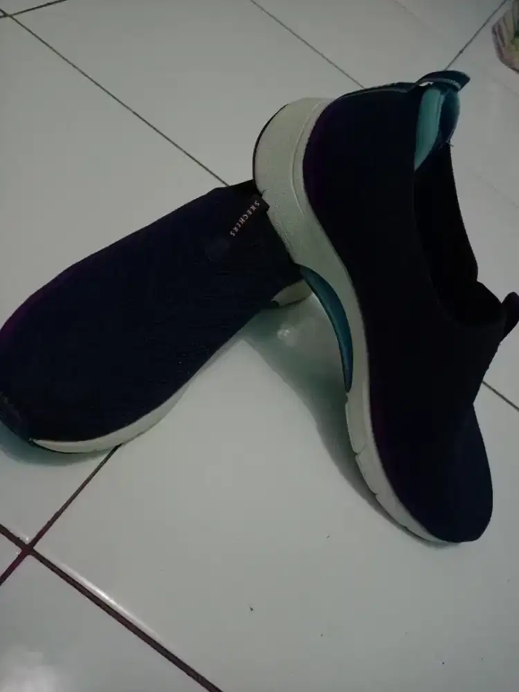 di jual sepatu skechers
