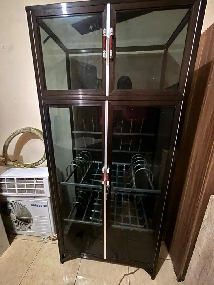 Dijual rak piring pemakaian 1 tahun