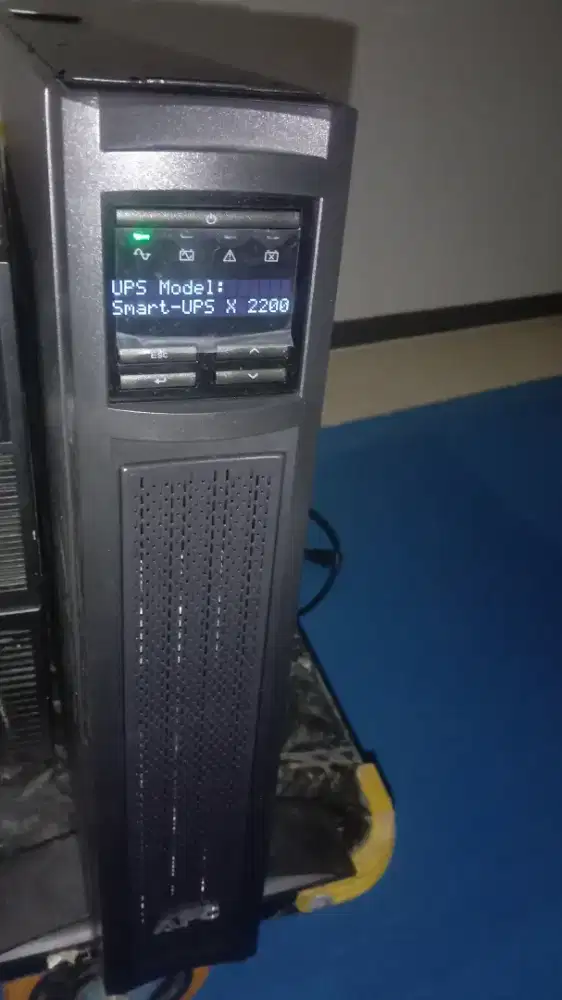 Jual smart UPS APC 2200kva