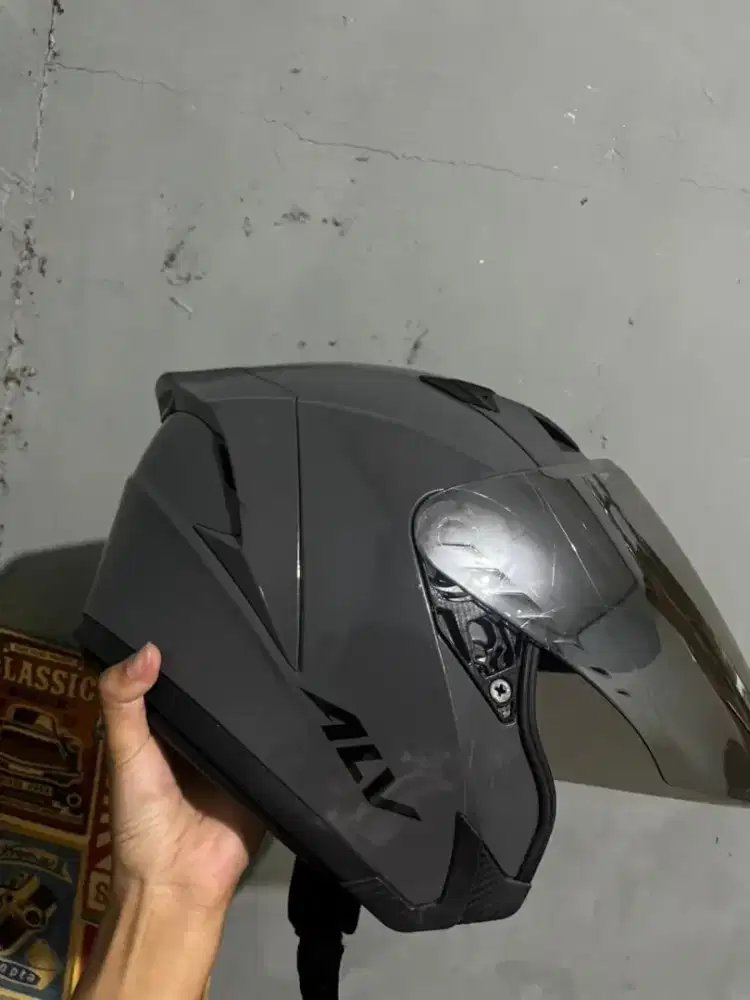 jual helm alv uk L