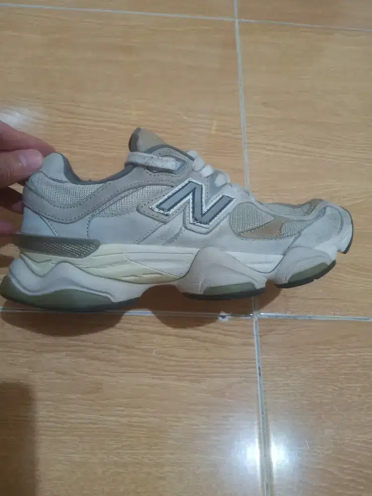 Sepatu new balance 9060