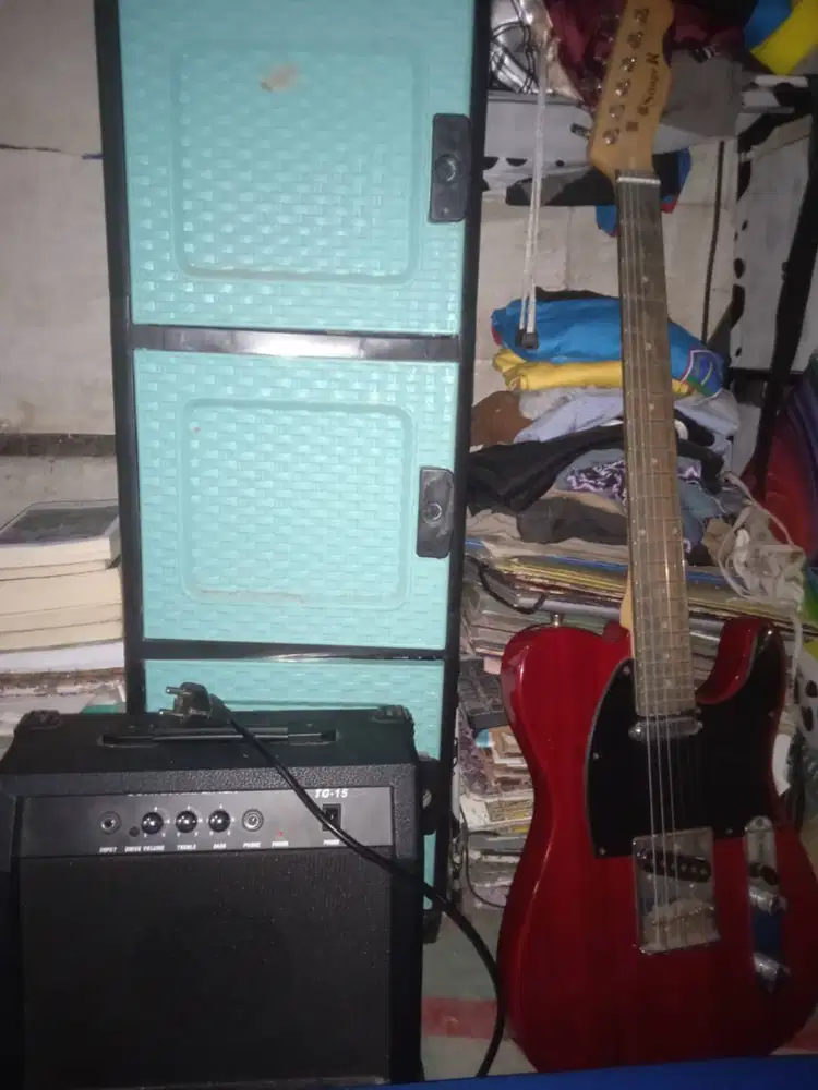 DIJUAL GITAR ELEKTRIK + AMPLI (SATU SET)