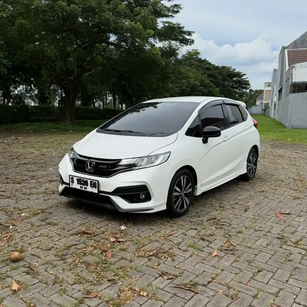 Honda Jazz RS CVT 2020 putih