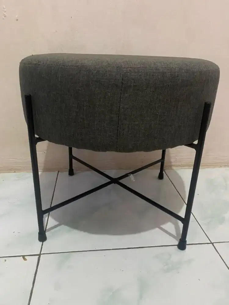 Kursi bulat meja rias informa