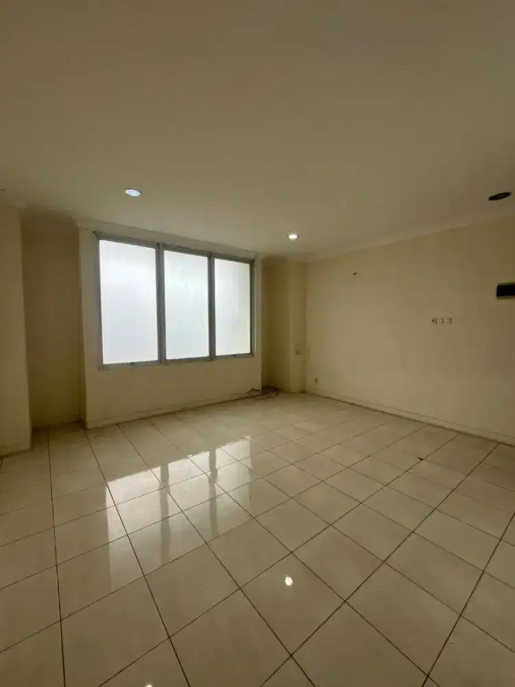 Sewa Ruko 3 Lt Strategis Premium Bulevar Hijau Harapan Indah Bekasi