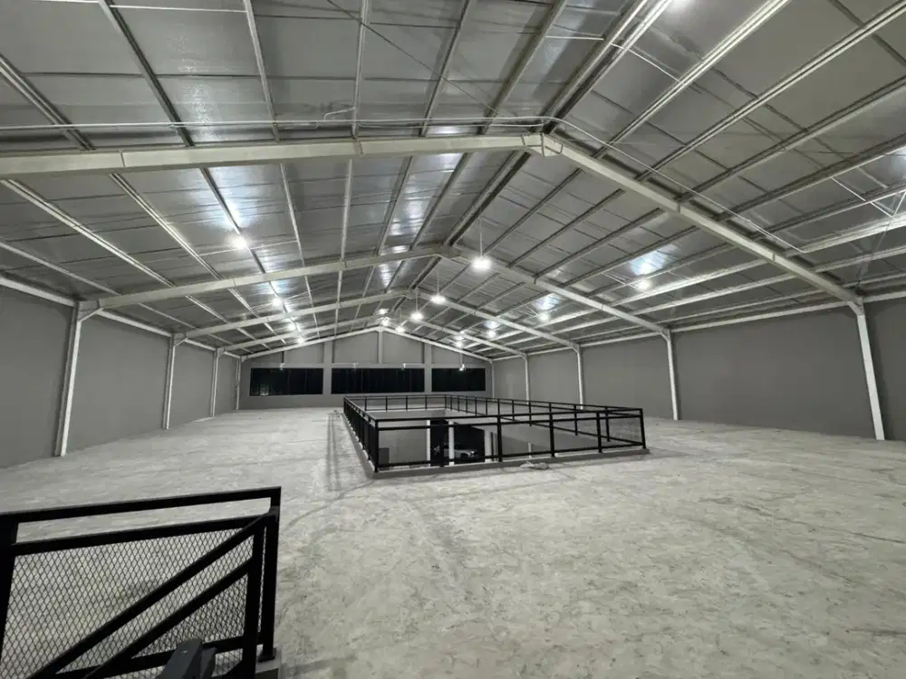 Gudang 2 Lantai  Kantor dengan Izin Industri Ringan& Produksi di Kamal Raya Tegal Alur-Kalideres Jakarta Barat