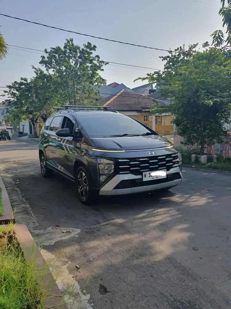 Hyundai Stargazer X 2023 Matic Km 37rb warna abu tua plat N istimewa