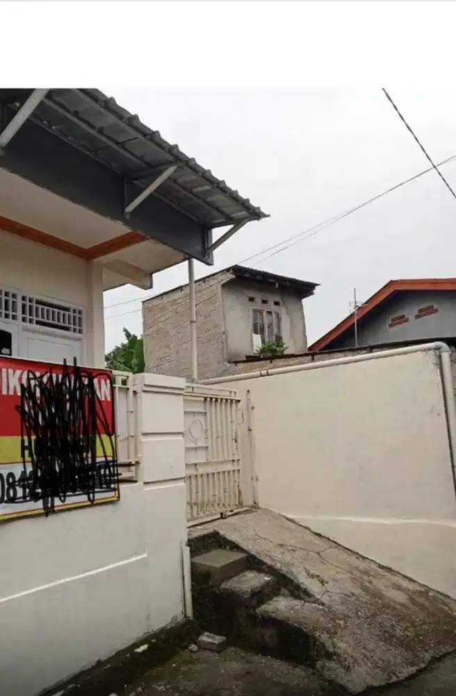 Disewakan rumah lokasi pusat kota depok , stategis , dekat kemana mana