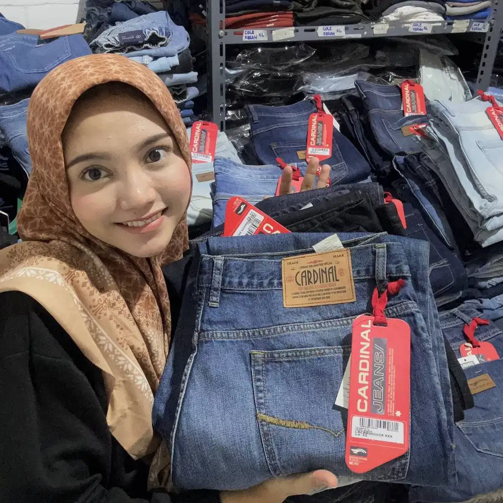 Obral Celana Cardinal Ori