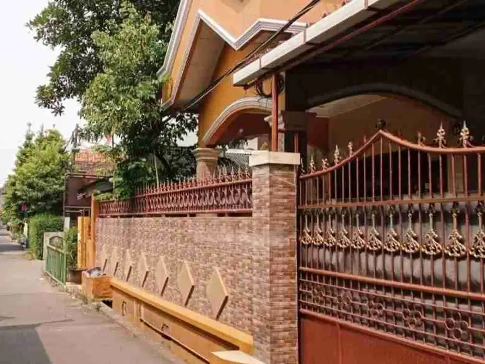 rumah besar siap huni di Pulo gebang Cakung Jakarta Timur