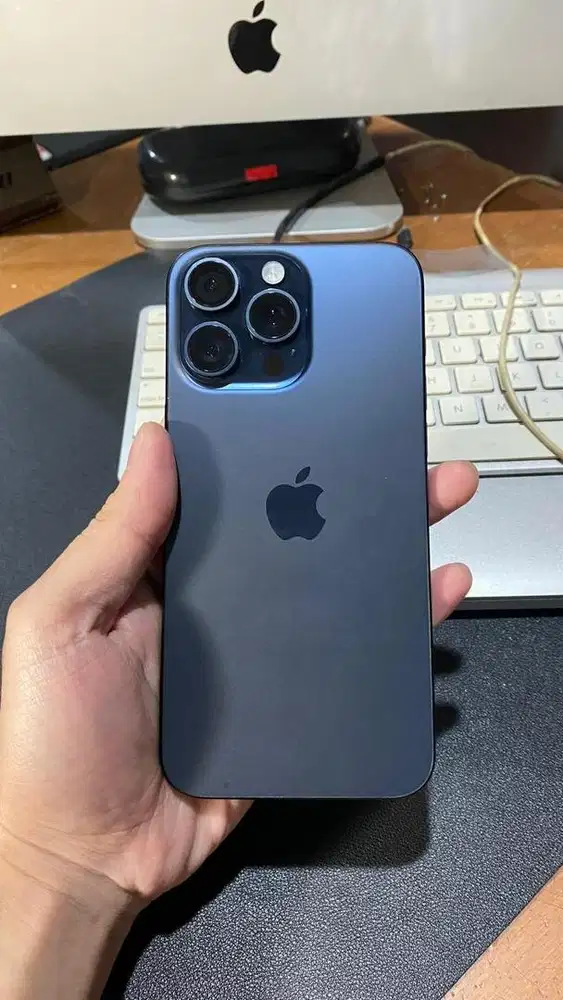 Iphone 15 Pro Max (Blue) 256gb