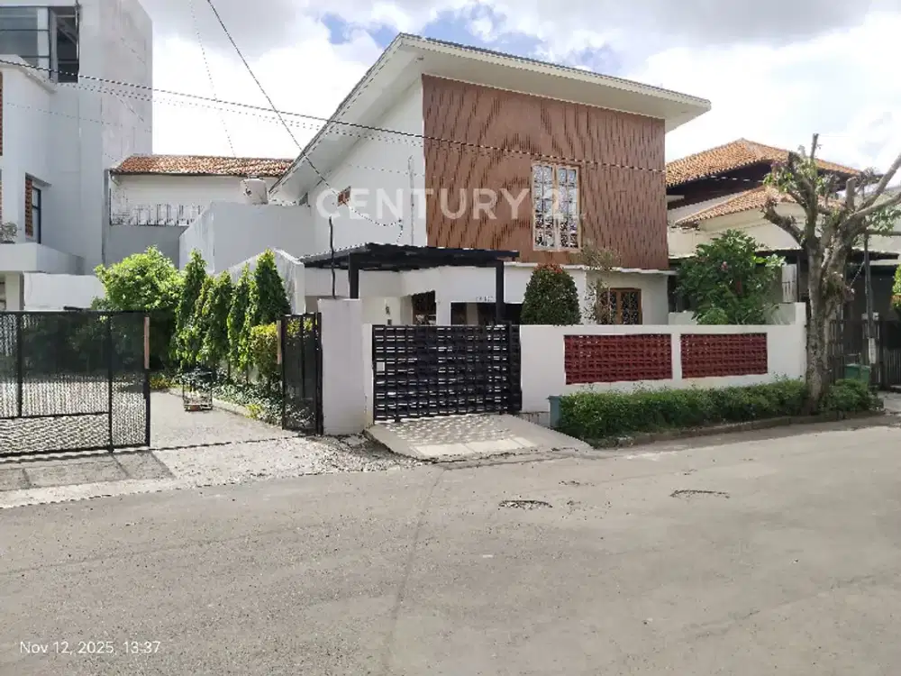 Rumah Bagus Dan Rapih Nyaman Asri Siap Huni Lokasi Strategis Di Bintaro Tangerang Selatan