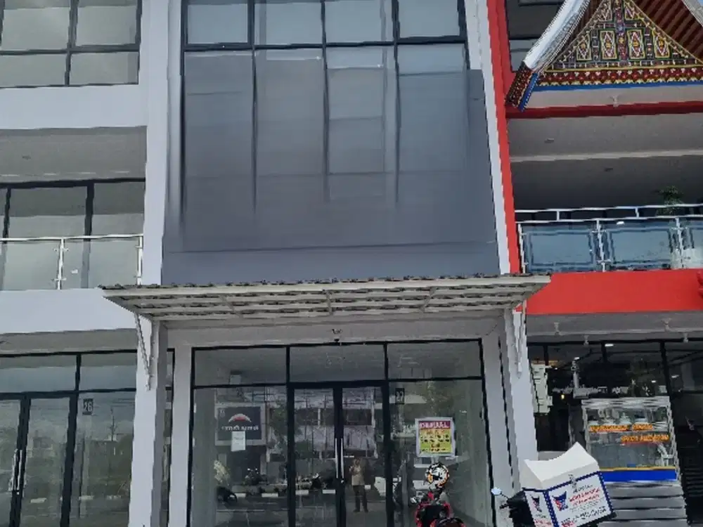 Disewakan Ruko 3 lantai  Rolling Hills Tjg Bunga Makassar