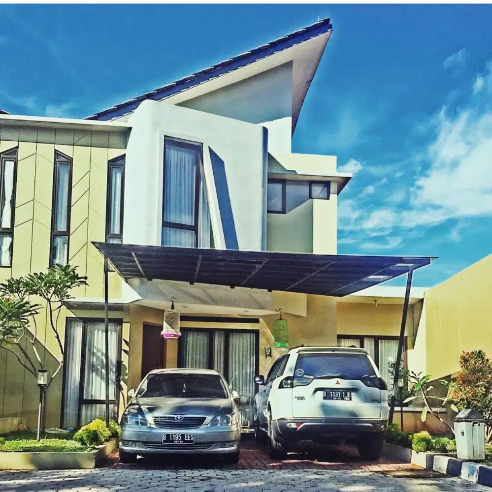Disewakan Rumah Strategis di Bambu Apus Nyaman dan Luas - Furnished
