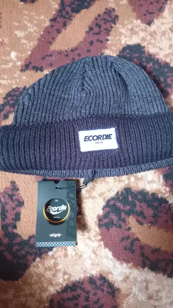 Topi ecordie masih baru 80k saja