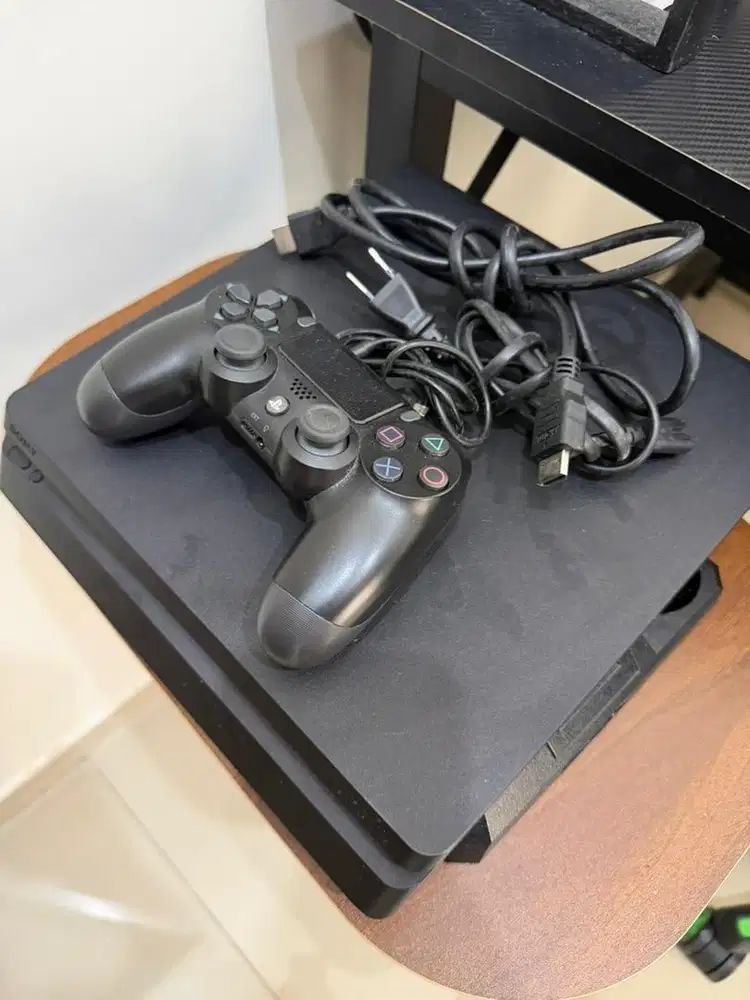 PS 4 Slim 512 GB Second Berkualitas