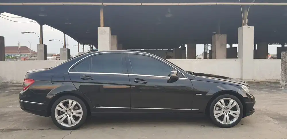 Mercedes-Benz C200 W 204 Avantgarde 2009 Pemakaian 2010