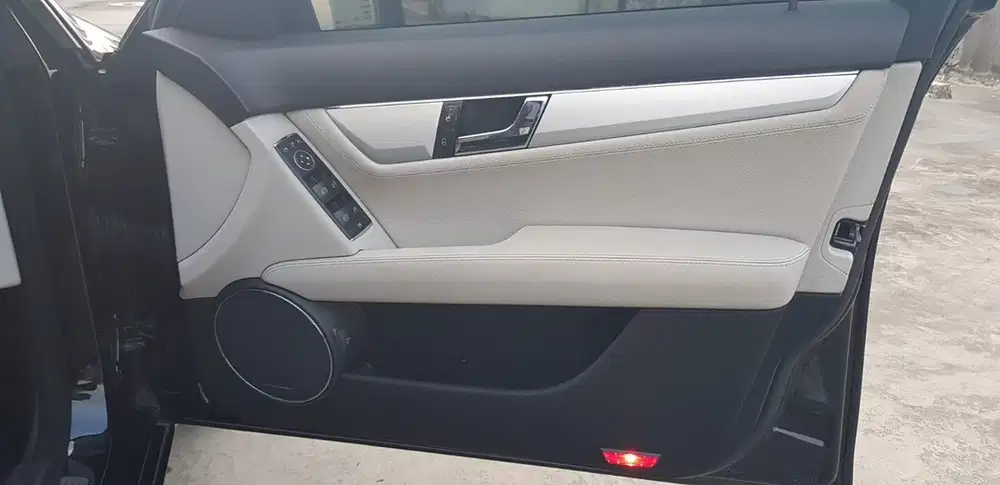 Mercedes-Benz C200 W 204 Avantgarde 2009 A