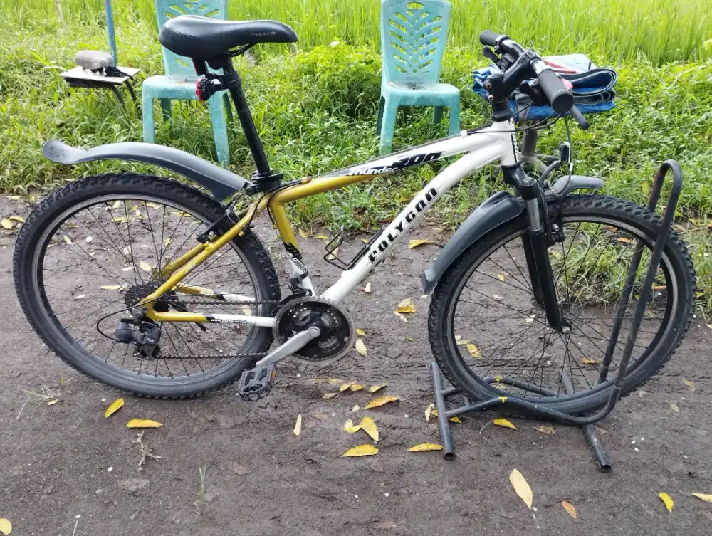 Sepeda gunung roda 26inc frame alloy bagus