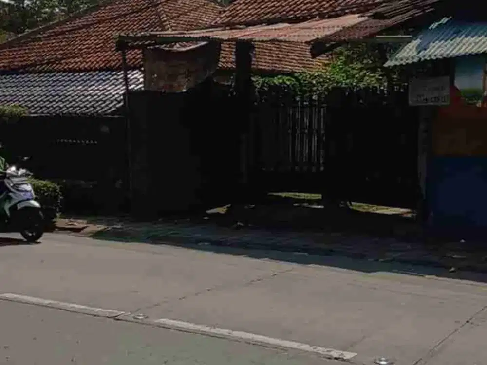 di jual lahan pinggir jln raya bonus bangunan di Ciomas bogor