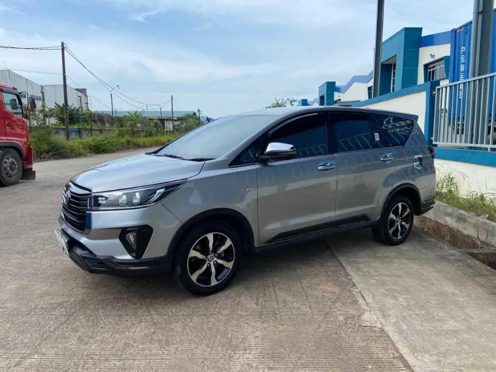 TOYOTA INNOVA VENTURER AT 2021