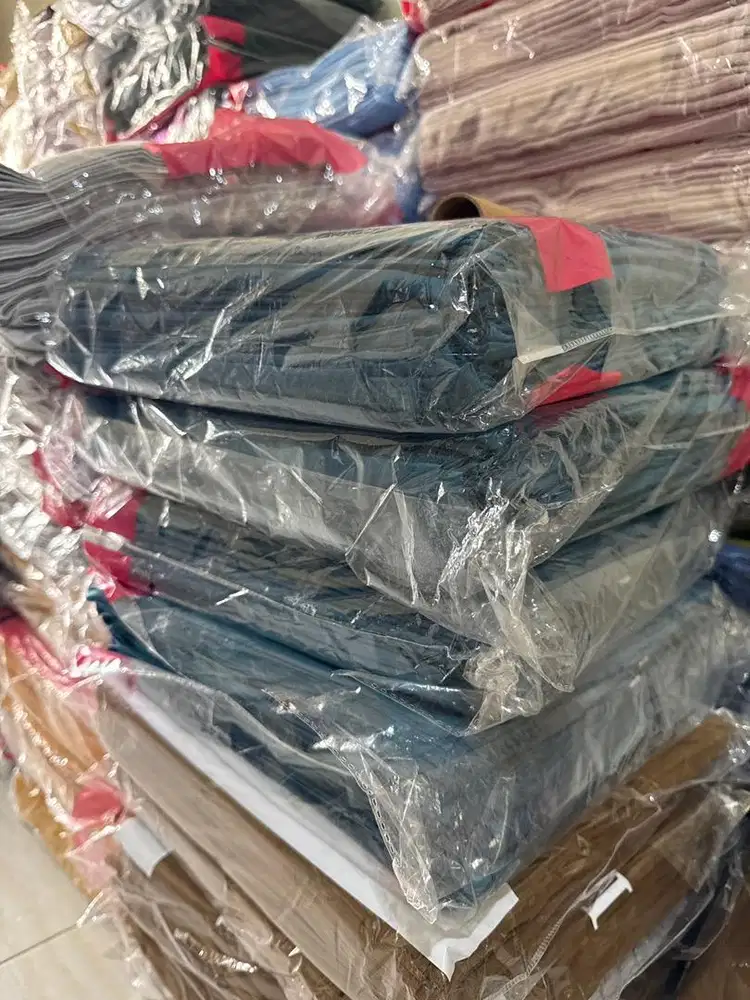 Dicari host live wanita berpengalaman