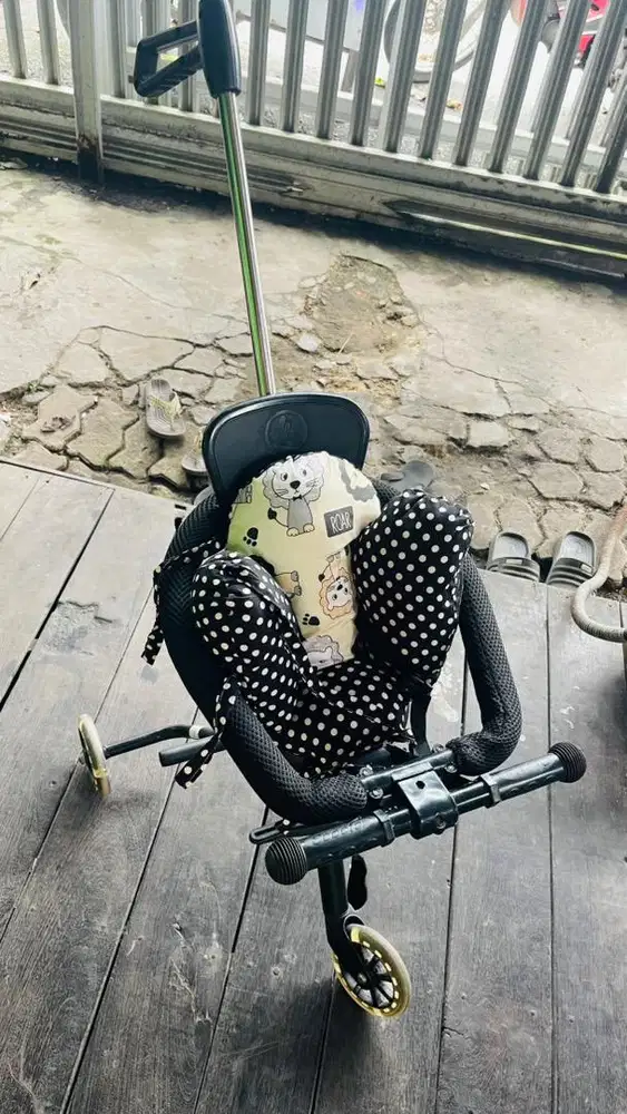 Stroller exotic. Sma bantalan sofanya