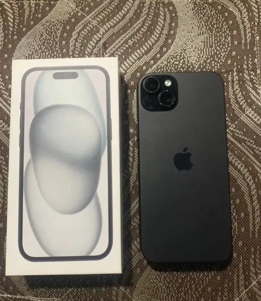 iPhone 15plus128GB inter fullset black semua operator imei terdaftar
