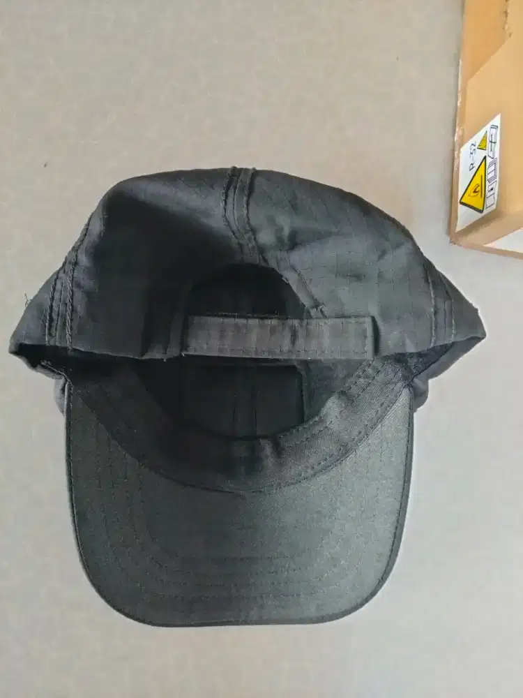 2 topi bekas Pria hrg hemat