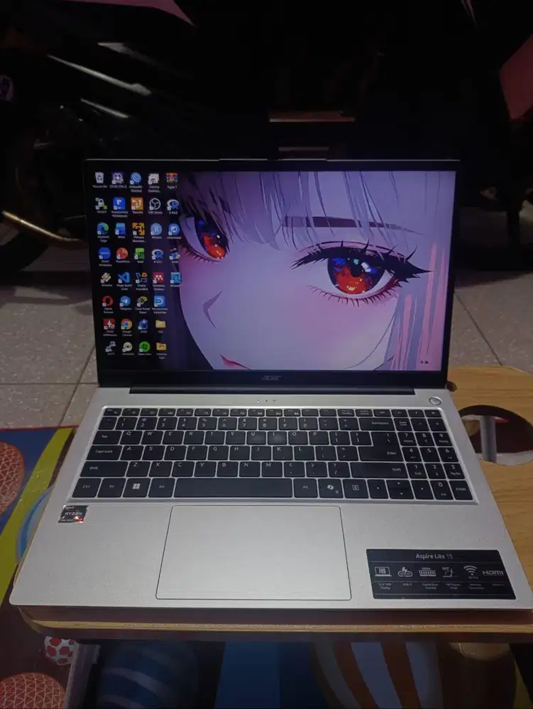 Acer Aspire Lite AL15 Ryzen 5 7500u