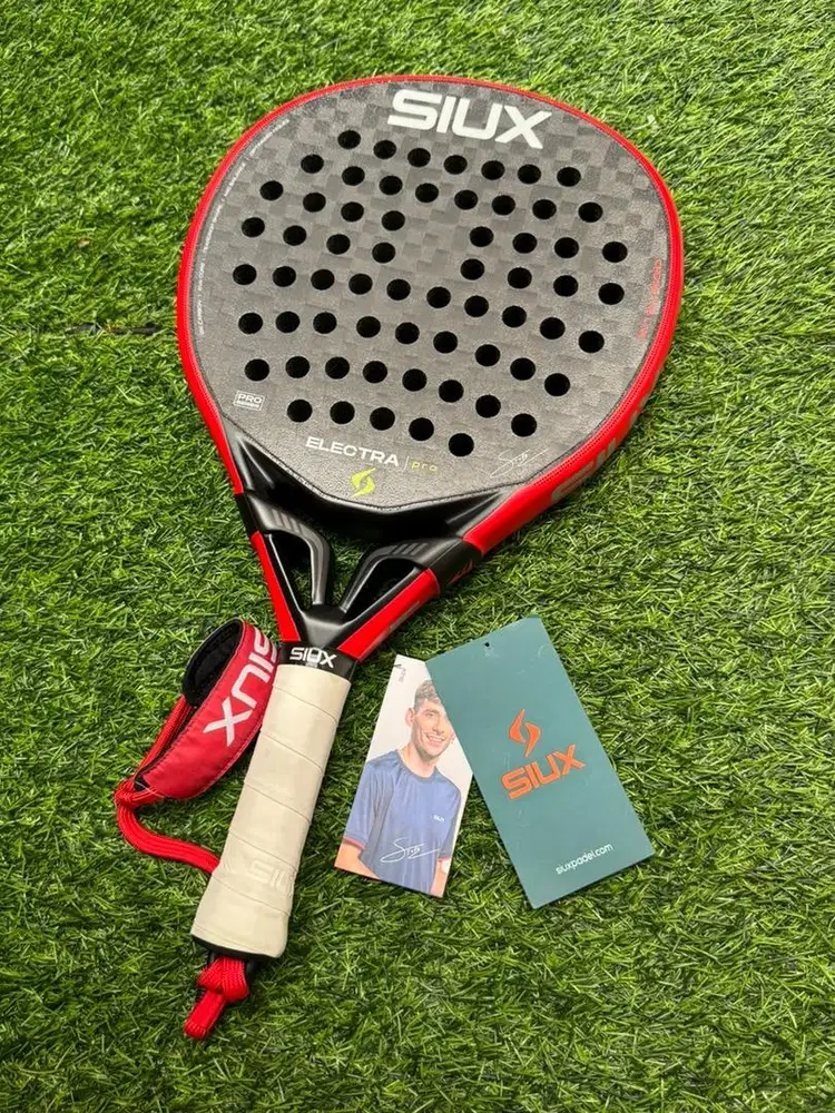 Raket padel siux electra 2026 seperti baru perfect