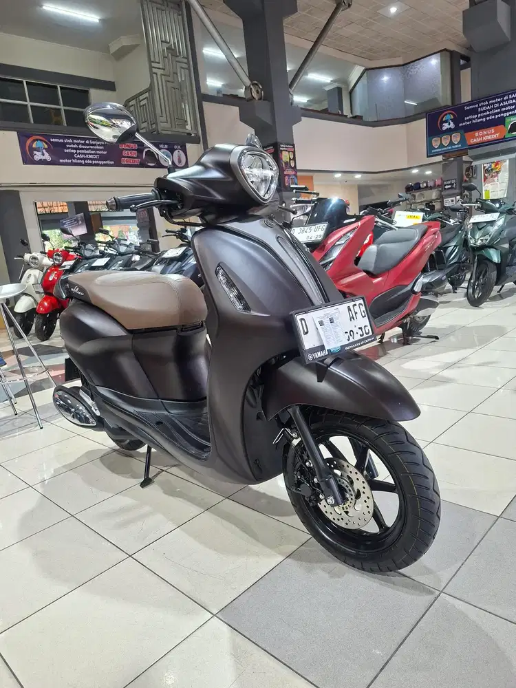 YAMAHA GRAND FILLANO LUX - SRI SANJAYA MOTOR