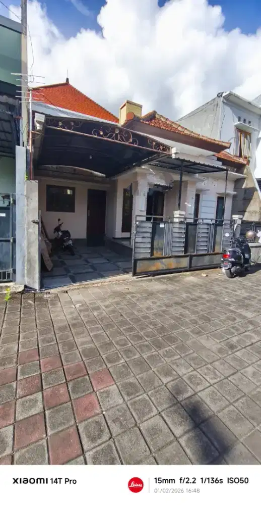 Jual rumah lantai 2 di Jl Tukad Petanu Renon Denpasar Bali