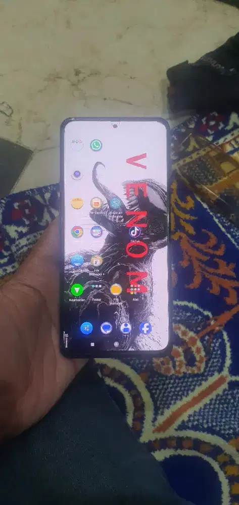 Misi mau jual Xiomi Blackshark 4spro 5g 12/256gb mulus Normal hp Cas