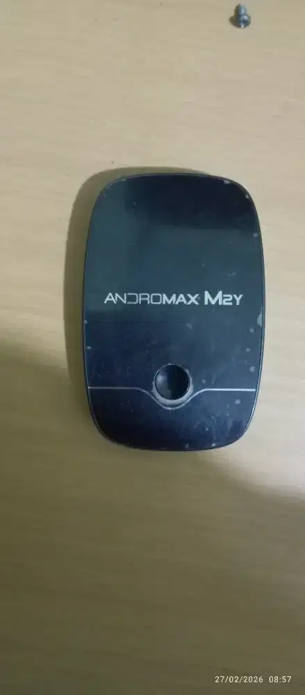 Andromax M2Y NYALA NORMAL LENGKAP DENGAN BATERAI